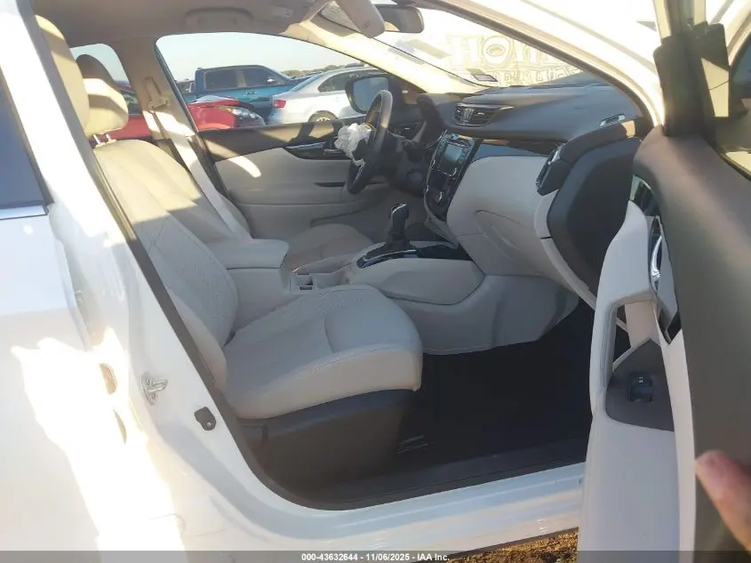 2022 NISSAN ROGUE SPORT SL FWD XTRONIC CVT