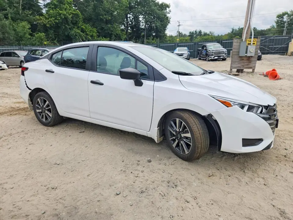 2024 NISSAN VERSA S  