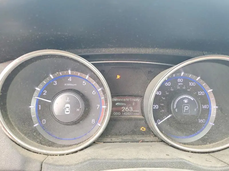 2011 HYUNDAI SONATA GLS  