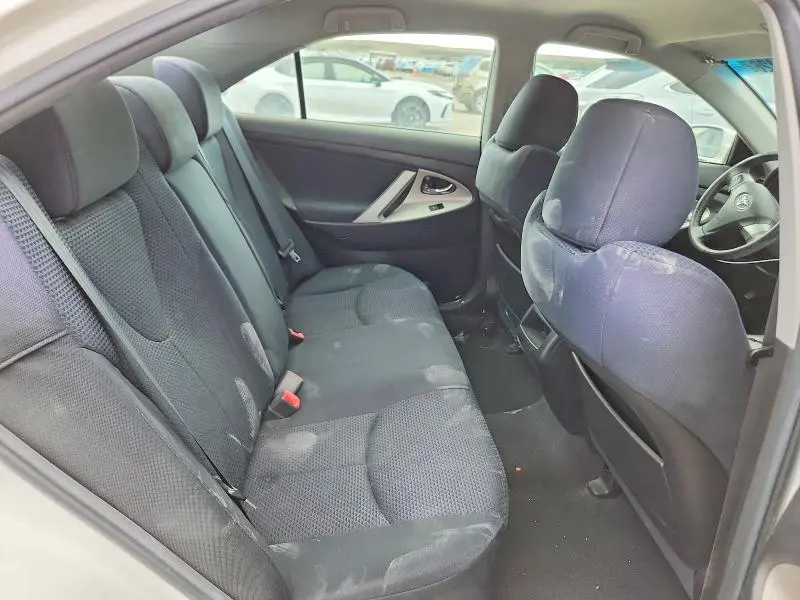 2011 TOYOTA CAMRY SE V6  