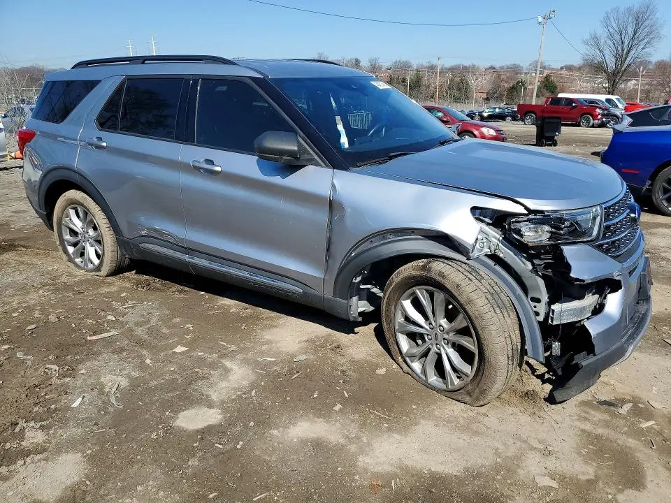 2020 FORD EXPLORER XLT  