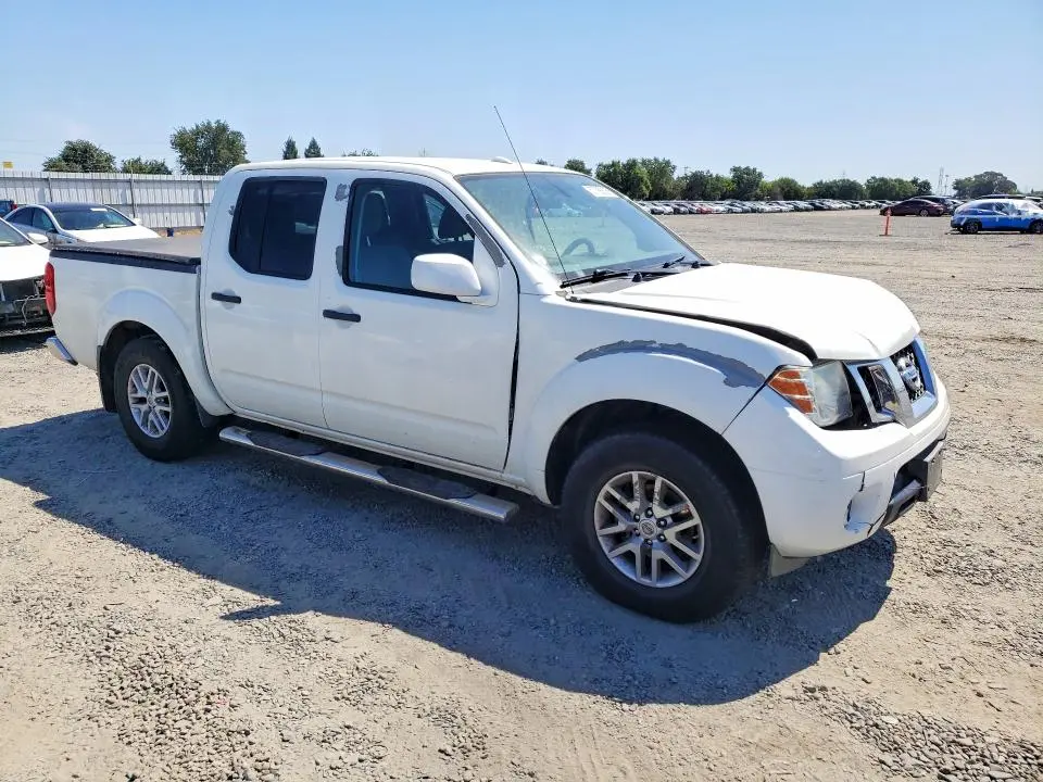 2018 NISSAN FRONTIER SV  