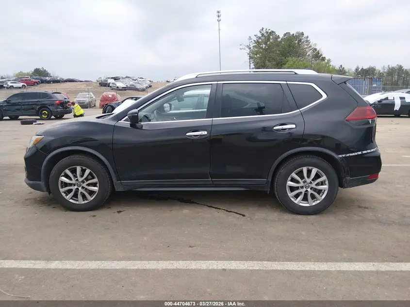 2019 NISSAN ROGUE SV