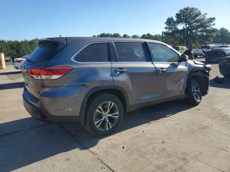 2019 TOYOTA HIGHLANDER LE PLUS  