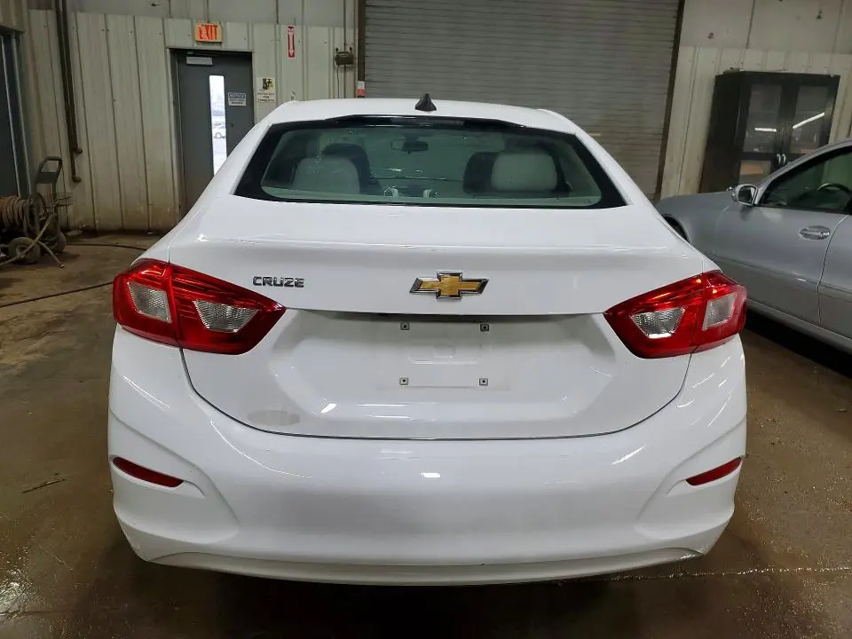 2017 CHEVROLET CRUZE LS  