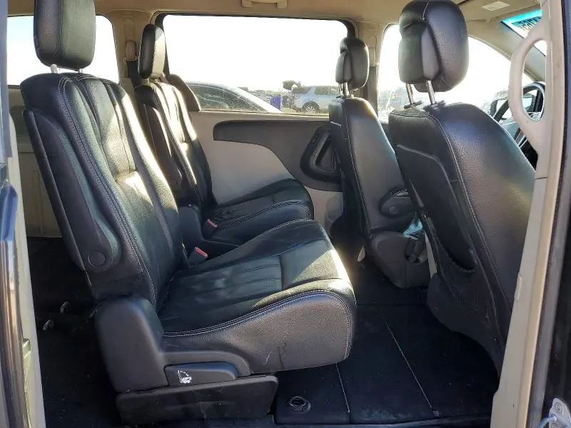 2012 CHRYSLER TOWN & COUNTRY TOURING  