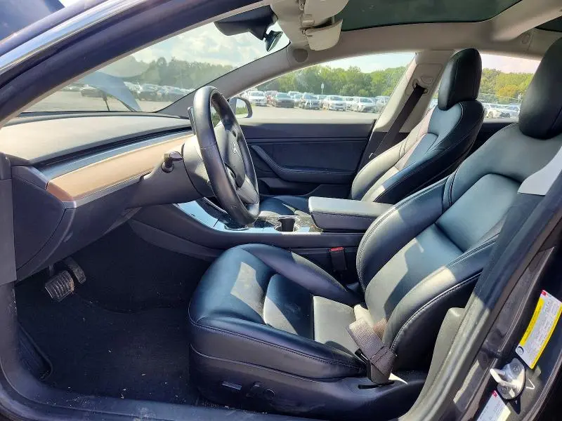 2018 TESLA MODEL 3   