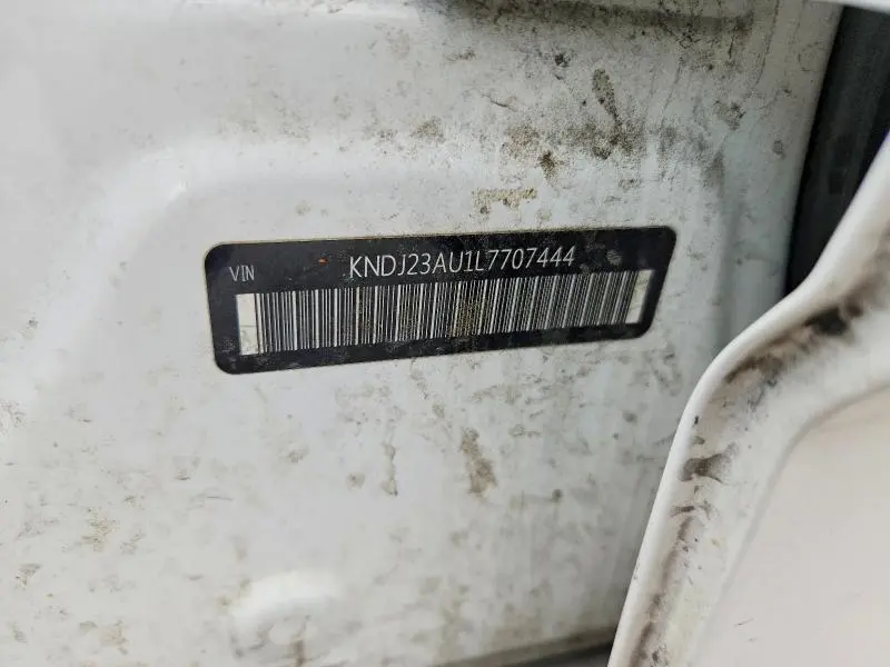 2020 KIA SOUL LX  