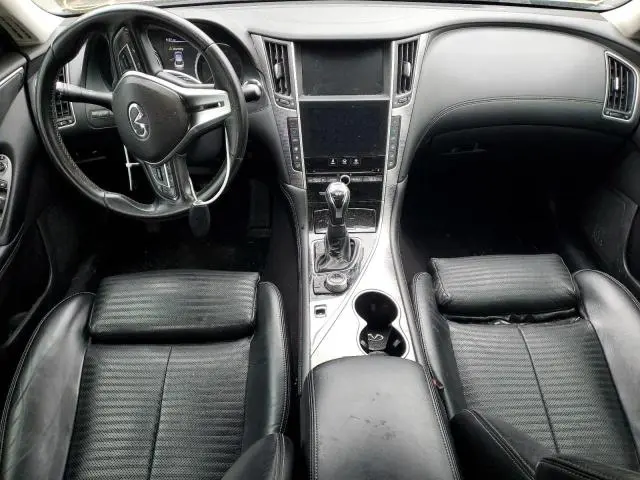 2018 INFINITI Q50 LUXE