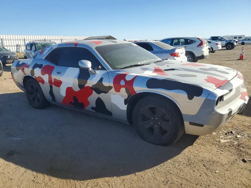 2010 DODGE CHALLENGER SE  