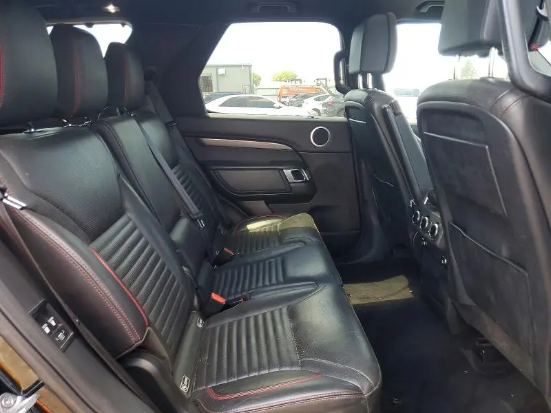 2018 LAND ROVER DISCOVERY HSE LUXURY  