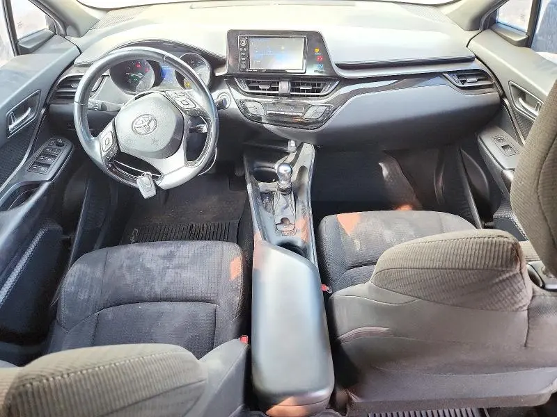 2018 TOYOTA C-HR XLE PREMIUM  
