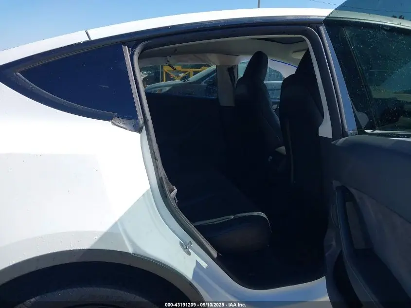 2023 TESLA MODEL Y AWD/LONG RANGE DUAL MOTOR ALL-WHEEL DRIVE