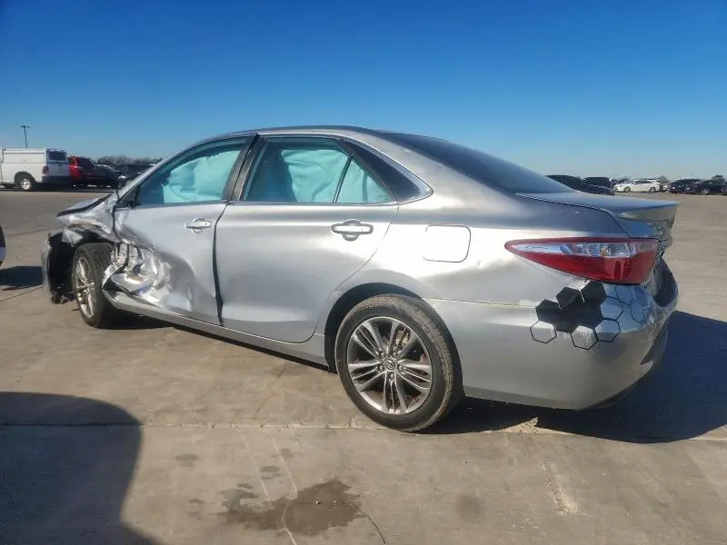 2015 TOYOTA CAMRY LE  