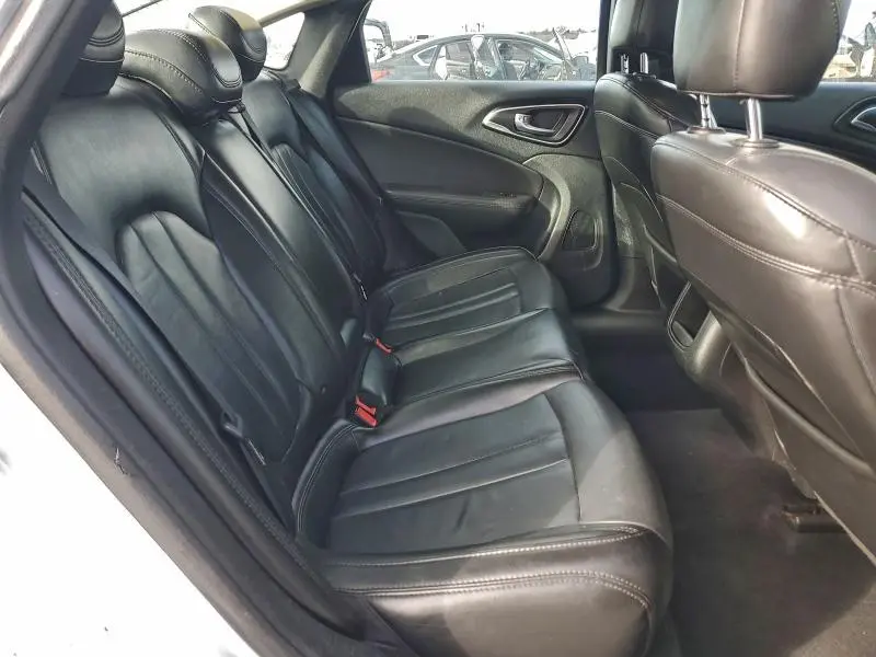 2017 CHRYSLER 200 LIMITED  