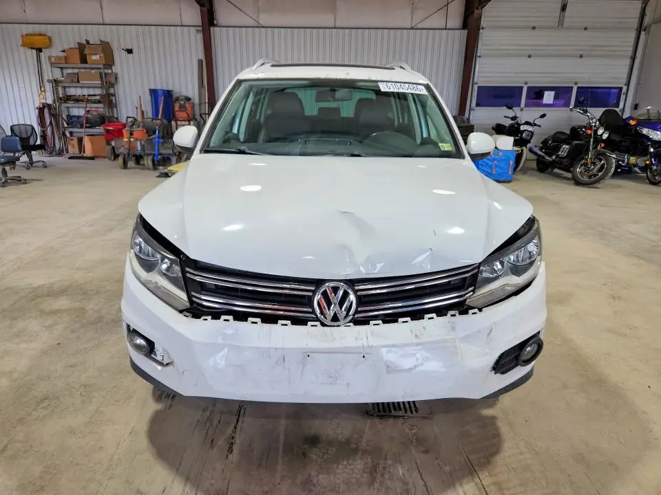 2014 VOLKSWAGEN TIGUAN S  