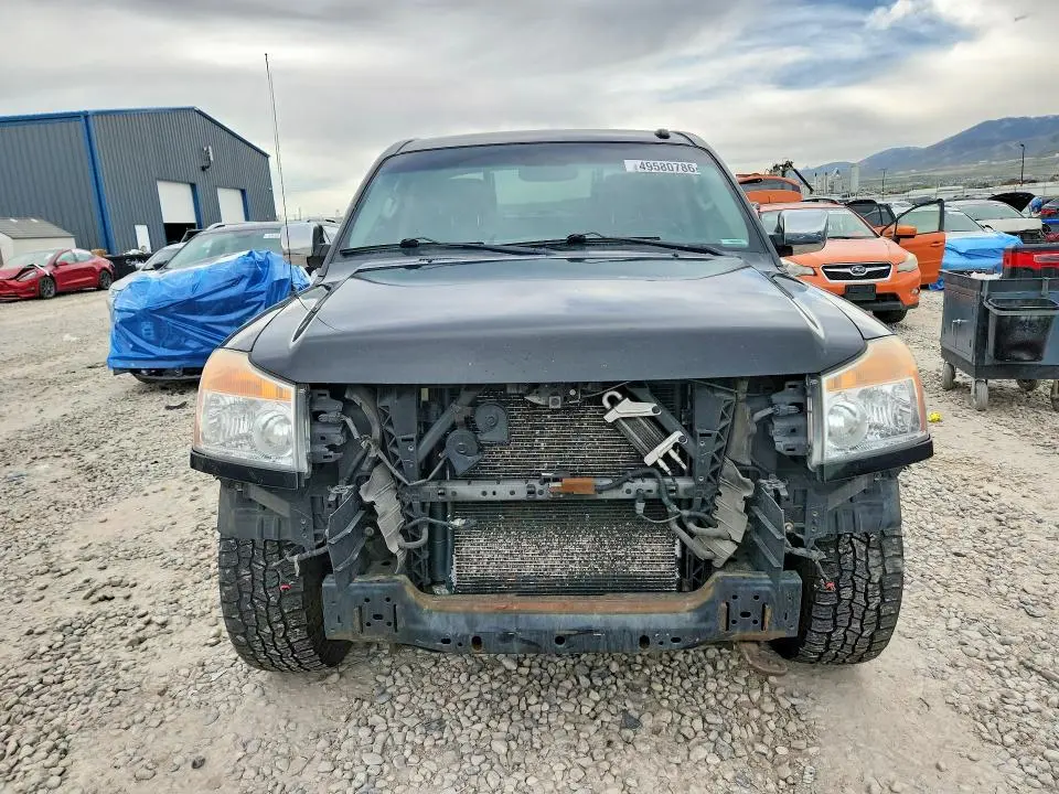 2012 NISSAN TITAN SV  