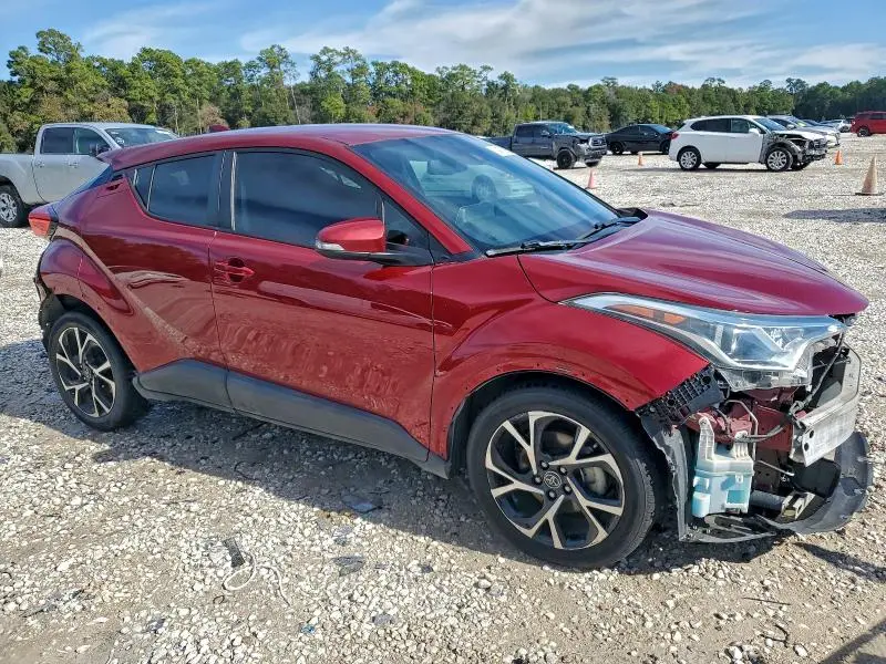 2019 TOYOTA C-HR XLE  