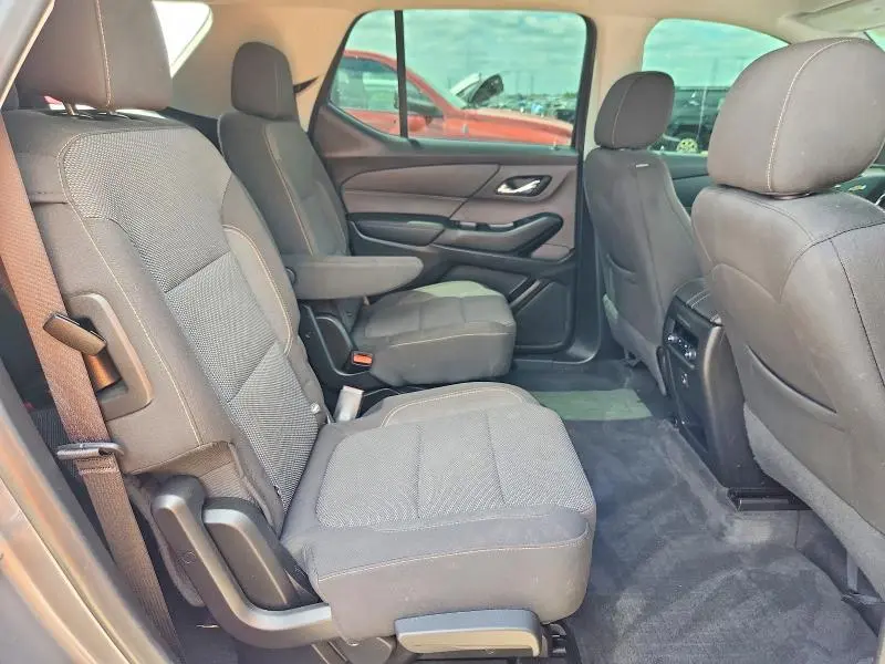 2019 CHEVROLET TRAVERSE LT  