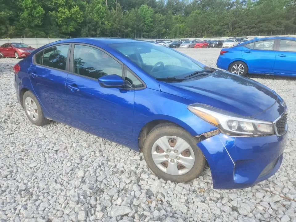 2017 KIA FORTE LX  