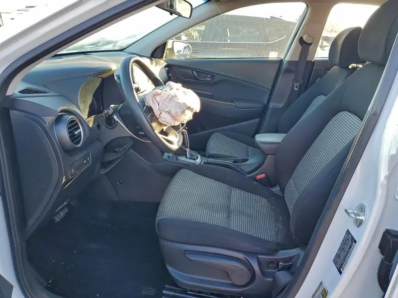 2019 HYUNDAI KONA SE  