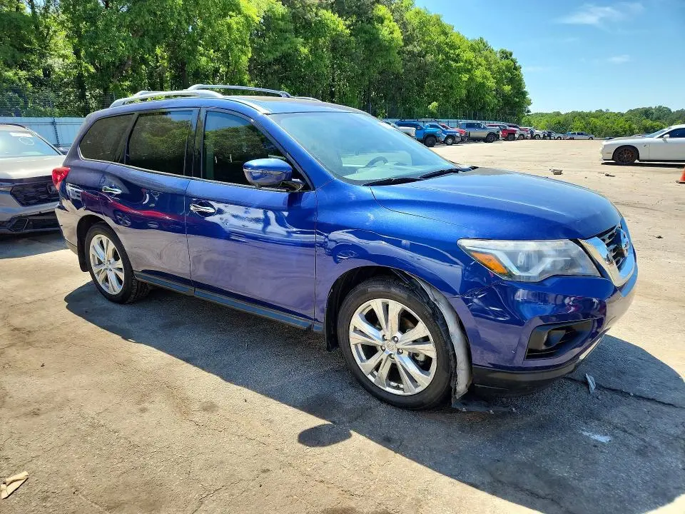 2018 NISSAN PATHFINDER SL  