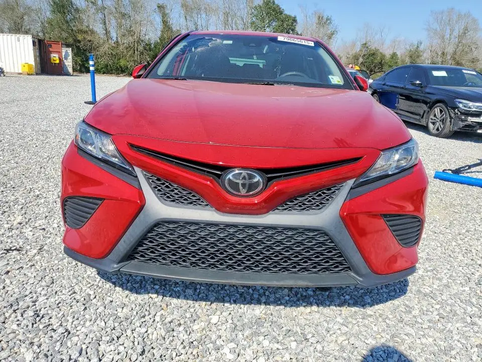 2020 TOYOTA CAMRY SE  