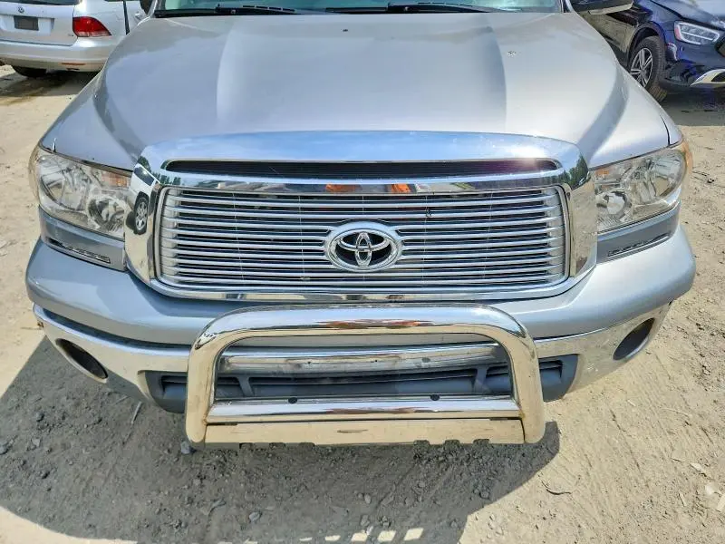 2010 TOYOTA TUNDRA CREWMAX SR5  