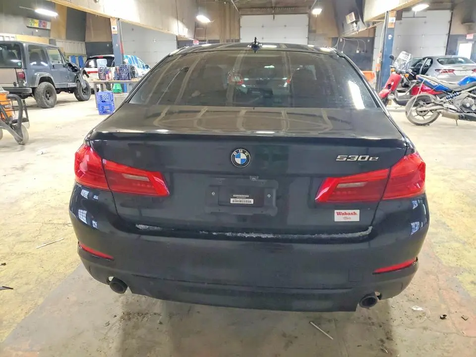 2019 BMW 530E   
