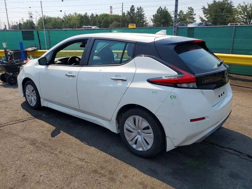 2025 NISSAN LEAF S  