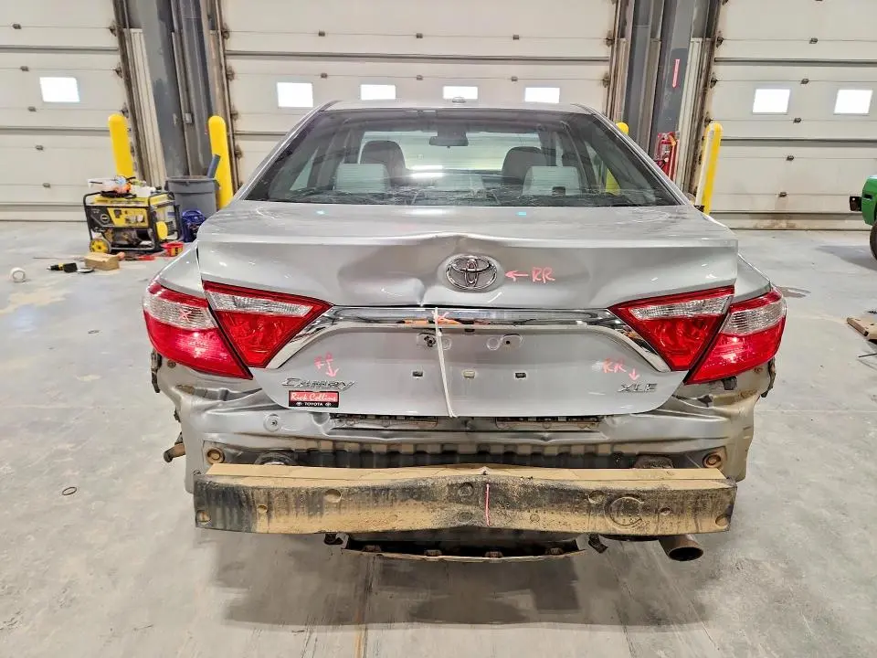 2017 TOYOTA CAMRY XLE  