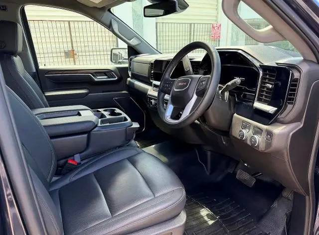 2025 GMC SIERRA C1500 SLT  