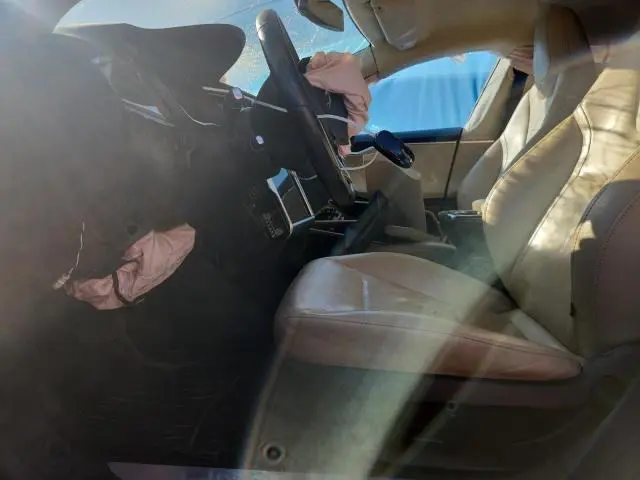 2015 TESLA MODEL S 85D  