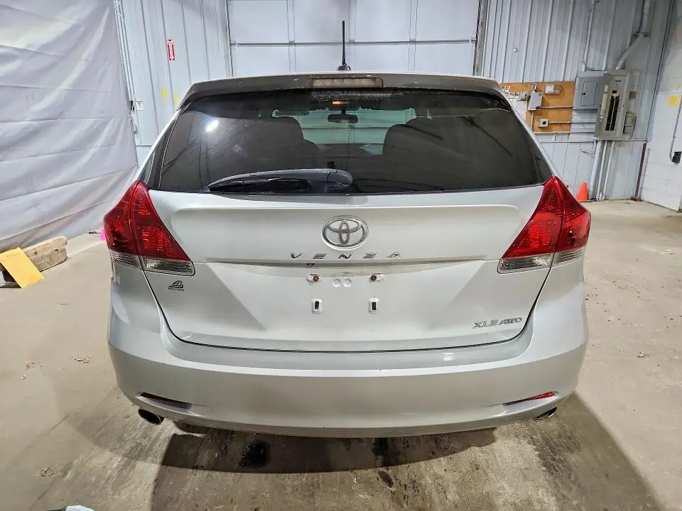 2013 TOYOTA VENZA XLE  