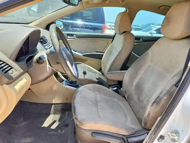 2012 HYUNDAI ACCENT GLS  