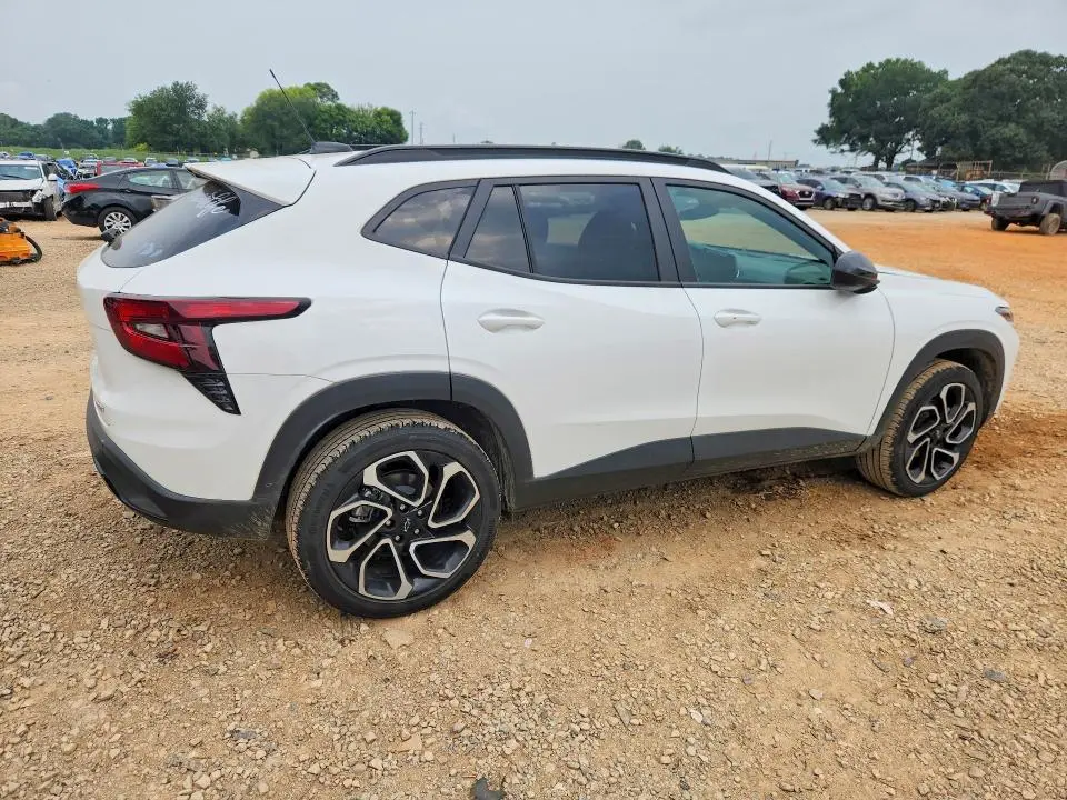 2025 CHEVROLET TRAX 2RS  