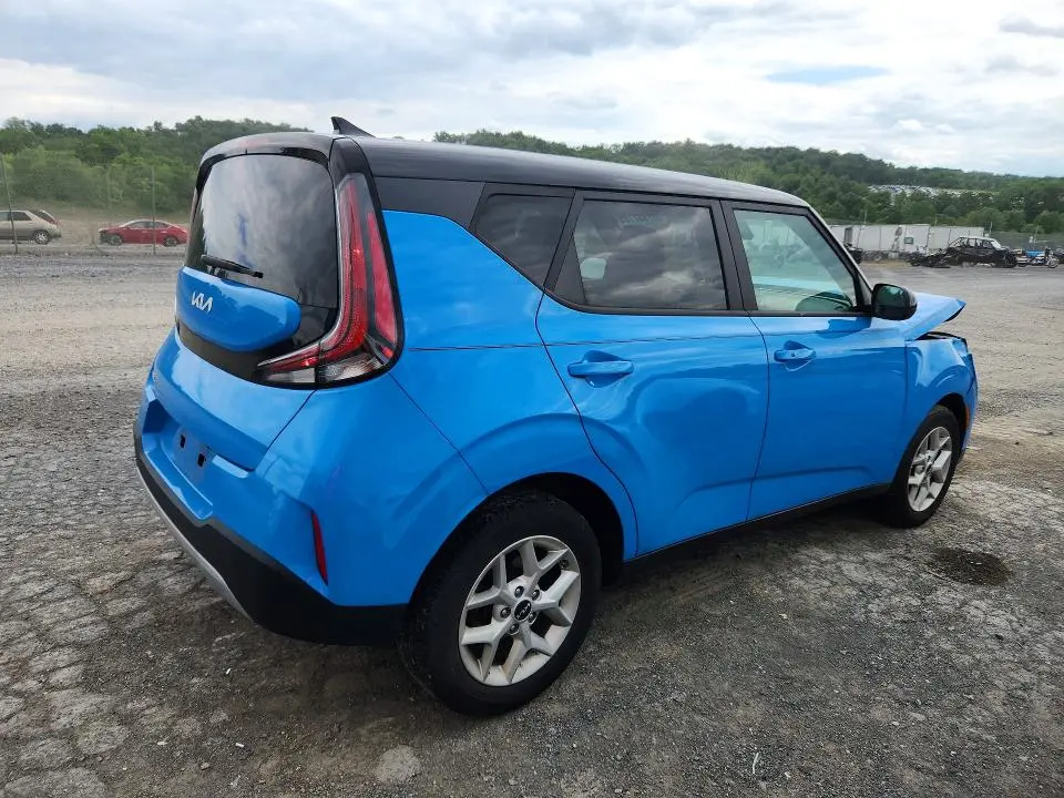 2024 KIA SOUL S  
