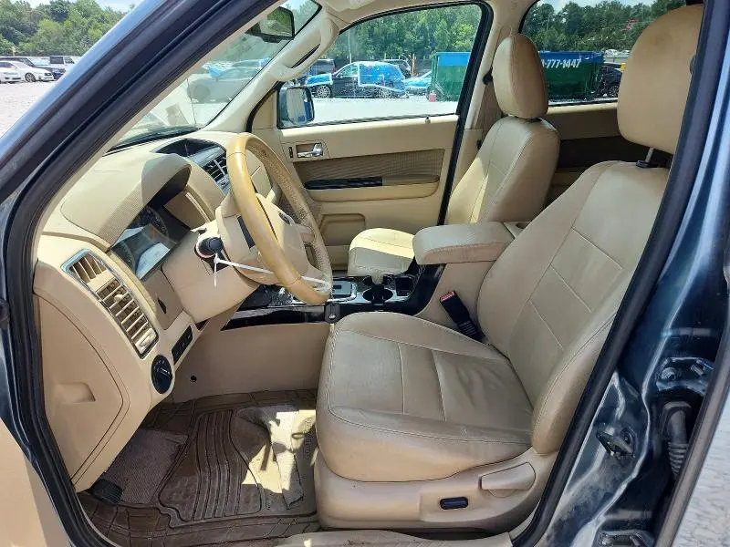2010 FORD ESCAPE LIMITED  
