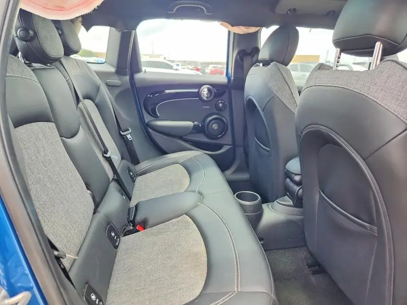 2023 MINI COOPER S  
