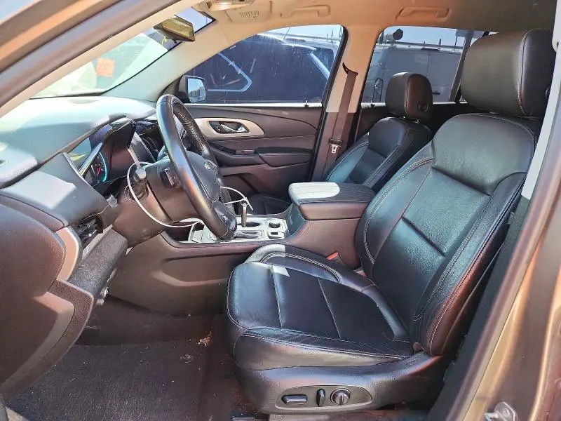 2020 CHEVROLET TRAVERSE LT  