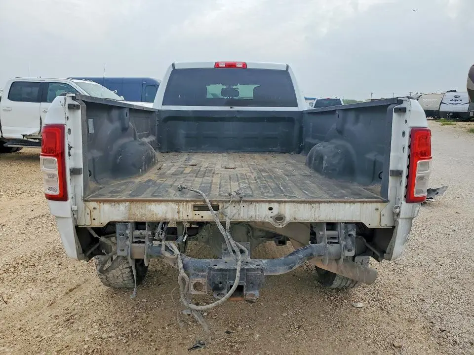 2022 RAM 3500 SLT   
