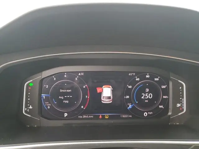 2019 VOLKSWAGEN TIGUAN SE  