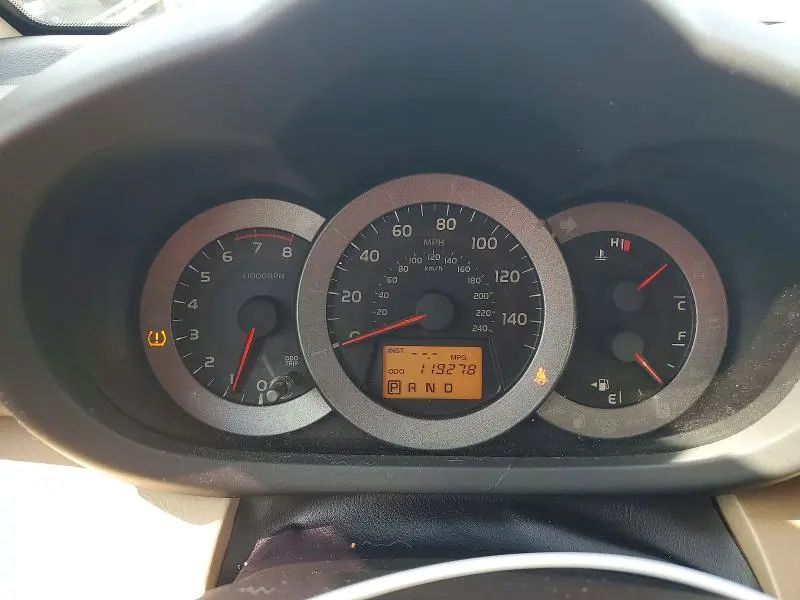2010 TOYOTA RAV4 LIMITED  