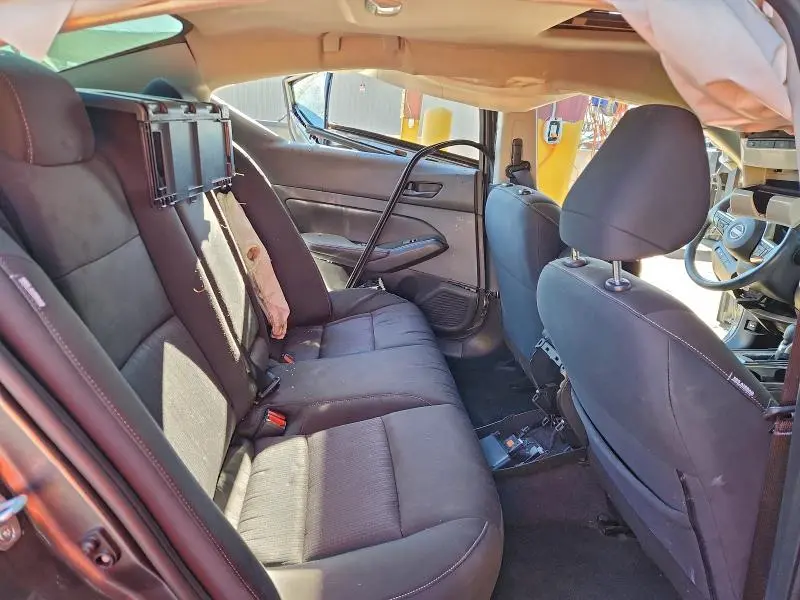 2023 NISSAN ALTIMA SV  