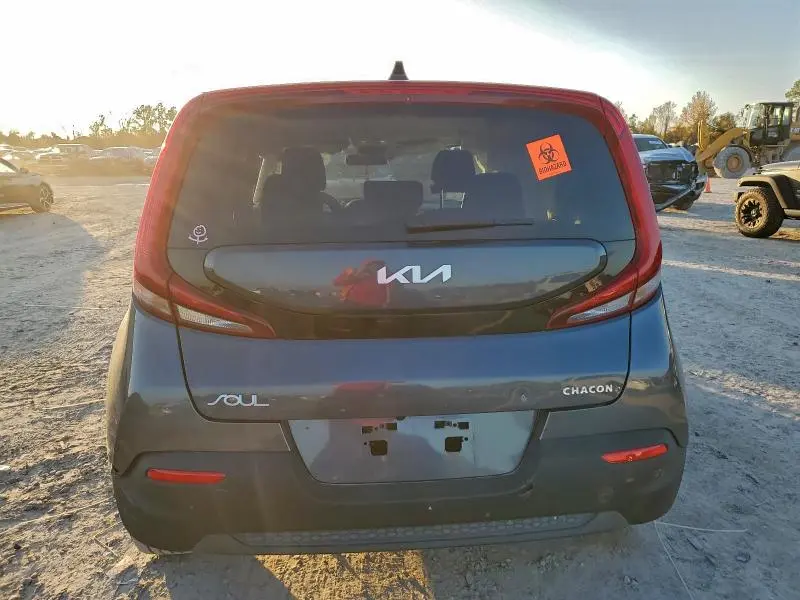 2022 KIA SOUL LX  
