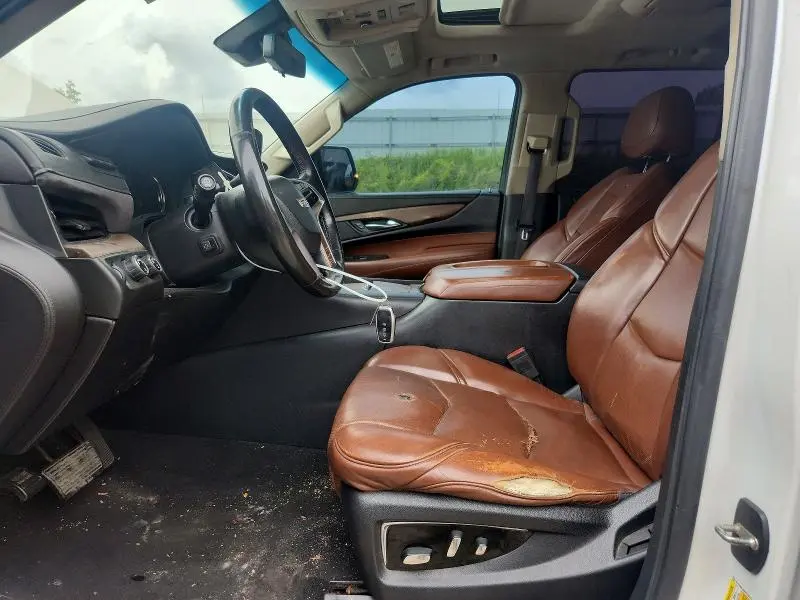 2017 CADILLAC ESCALADE 4WD LUXURY