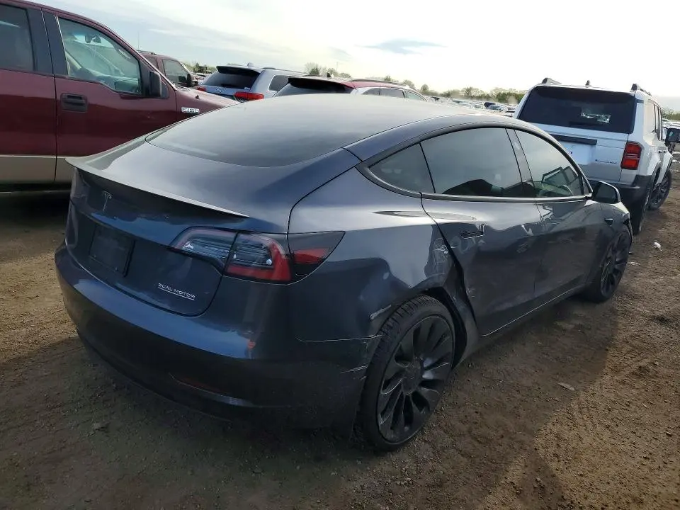 2022 TESLA MODEL 3   