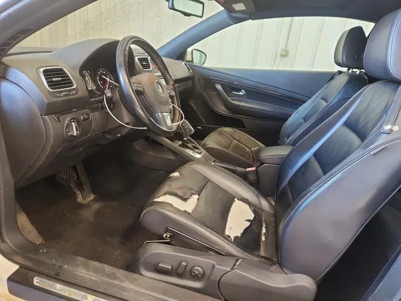 2014 VOLKSWAGEN EOS LUX  