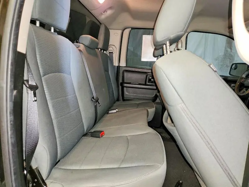 2013 RAM 1500 ST  