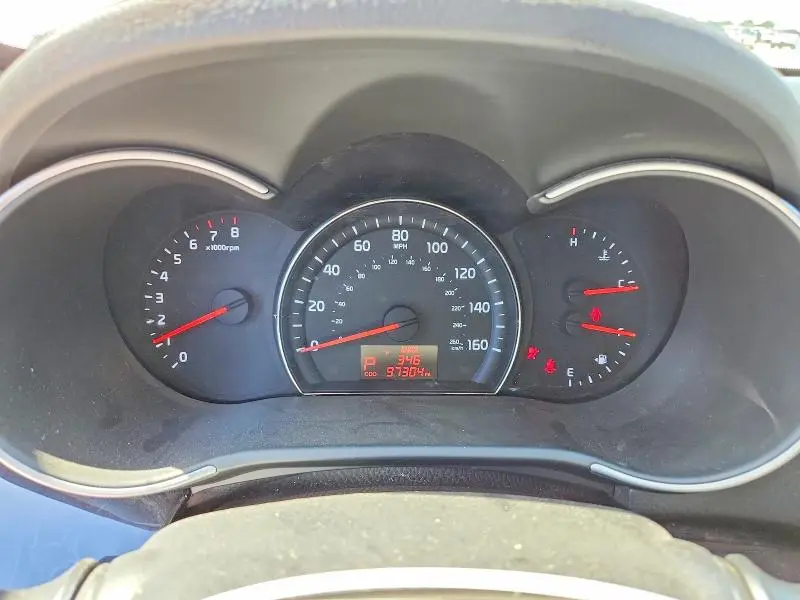 2015 KIA SORENTO LX  